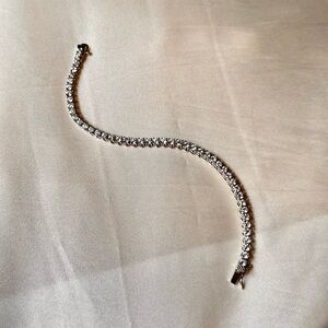 Silver Lab-Diamonds Tennis Bracelet